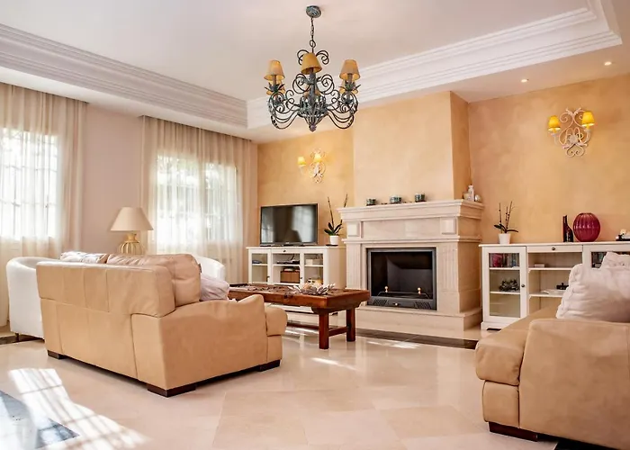 House In Puerto Banus And San Pedro 50M From The Sea With Private Pool