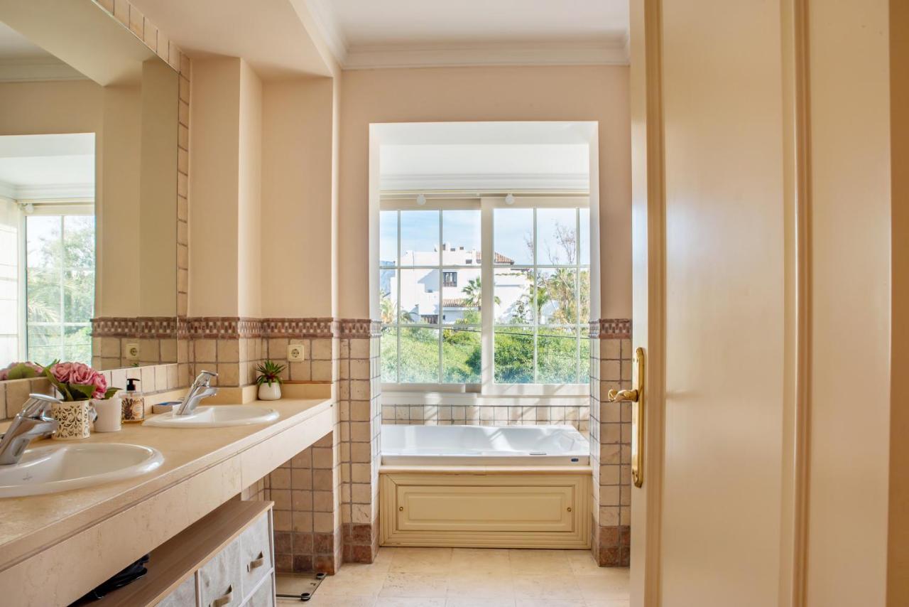 Vakantiehuis House In Puerto Banus And San Pedro 50m From The Sea With Private Pool