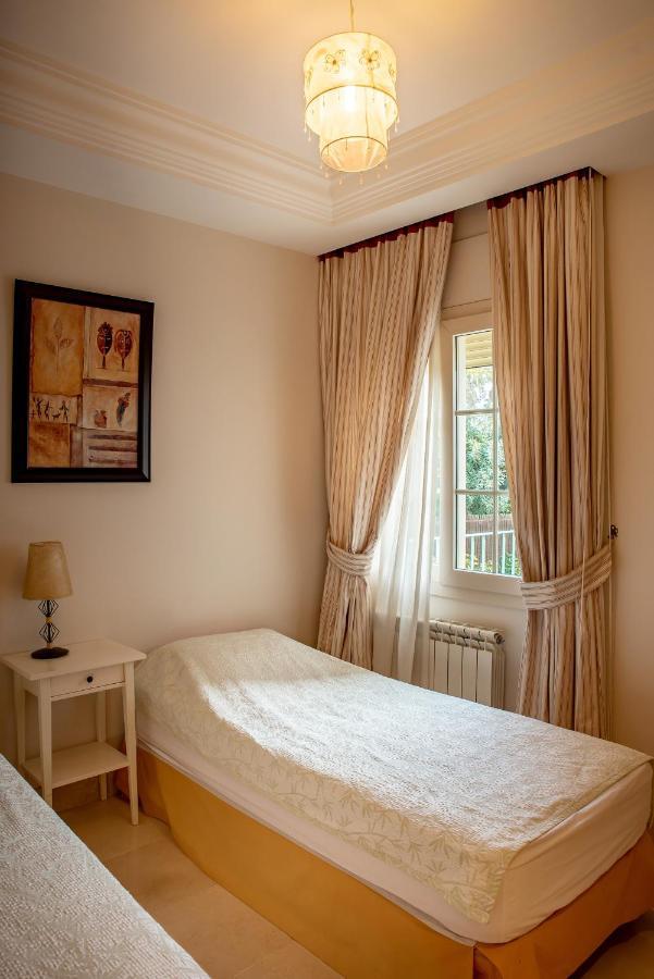 Hébergement de vacances House In Puerto Banus And San Pedro 50m From The Sea With Private Pool Marbellac